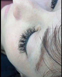 Classic lashes